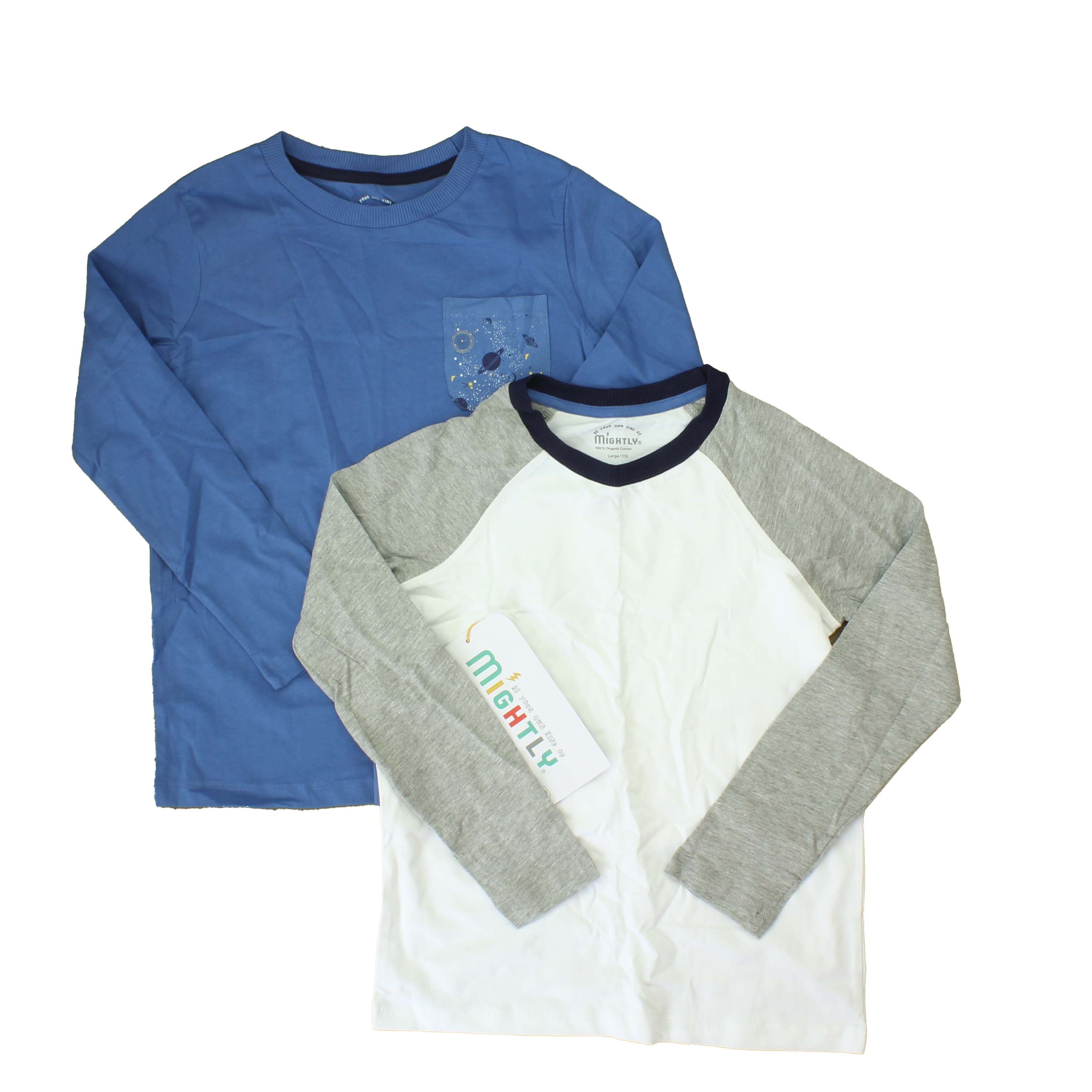 Pre-owned Blue | White | Grey T-Shirt size: Big Kid