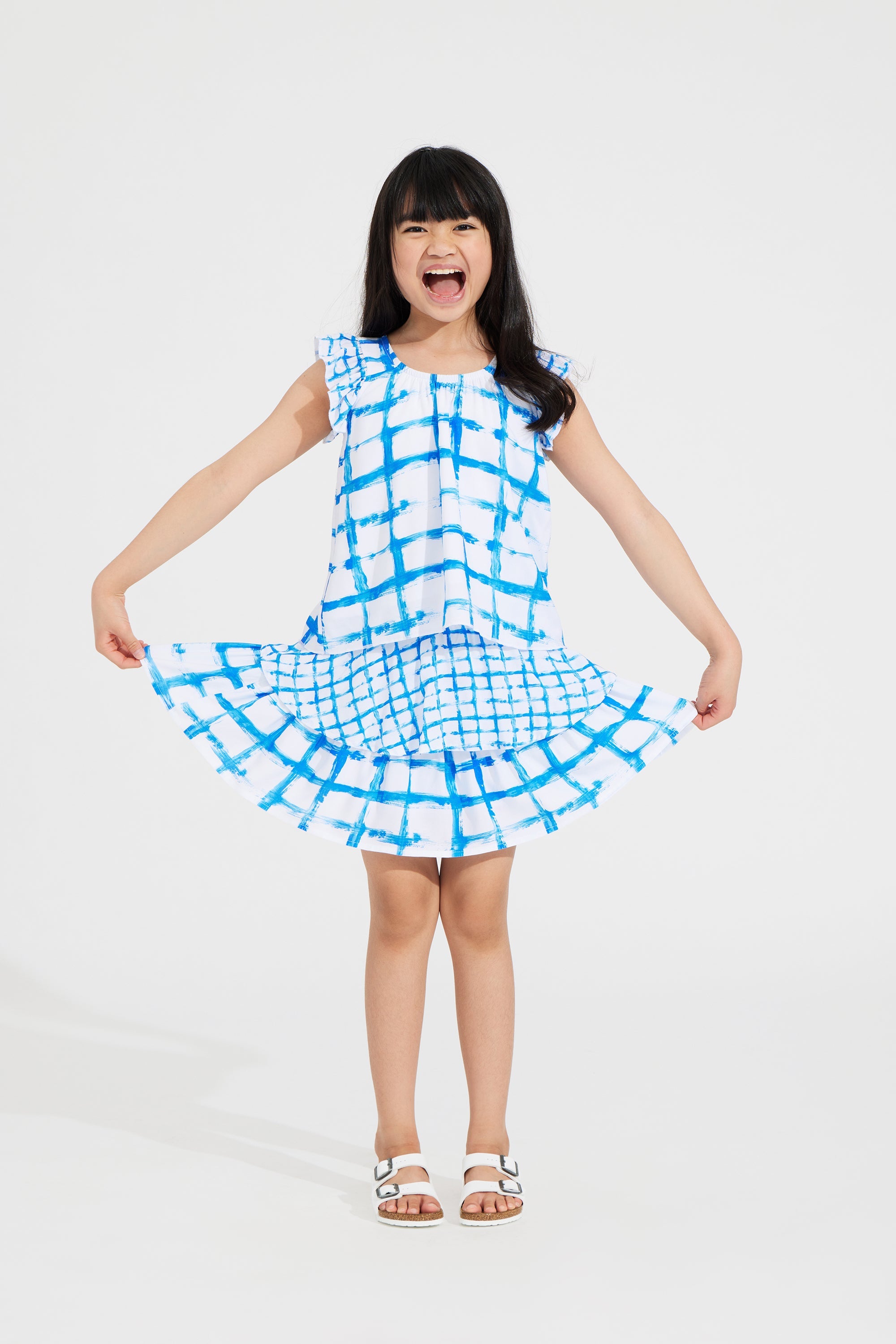 Poolside Flutter Tank