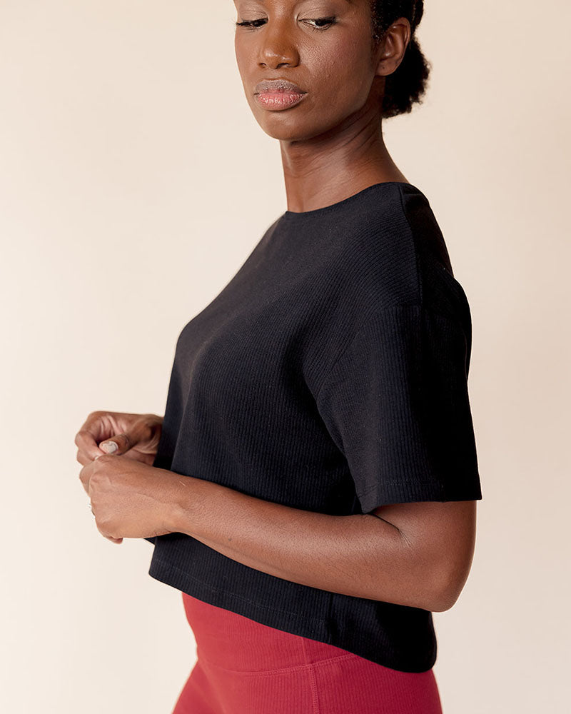 Crop black knit outlet